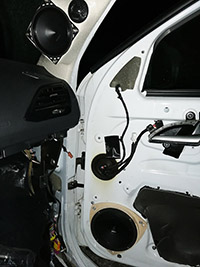 Установка акустики Audison Prima APK 163 в Lada Vesta SW